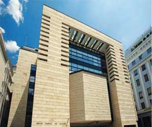   مصر اليوم - قطاع البنوك في اليونان يشهد حالات اندماج جديدة